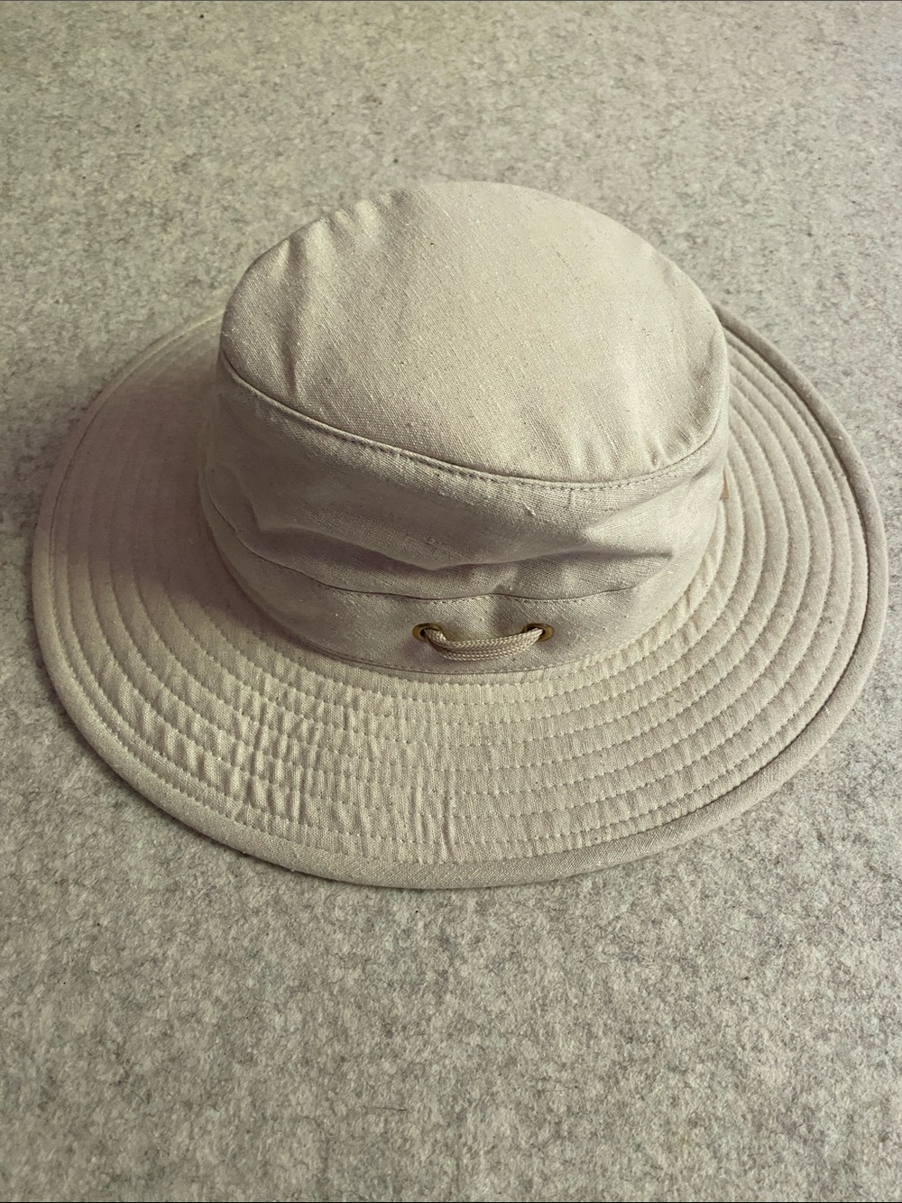 Tilley Endurables BW02 Hemp/Cotton/Polyester/Rayon Sun Hat - Medium
